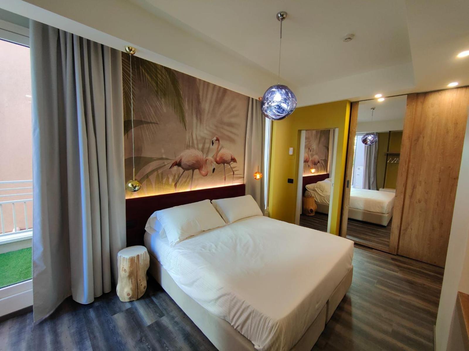 Design Hotel Astra B&B Misano Adriatico Exterior photo