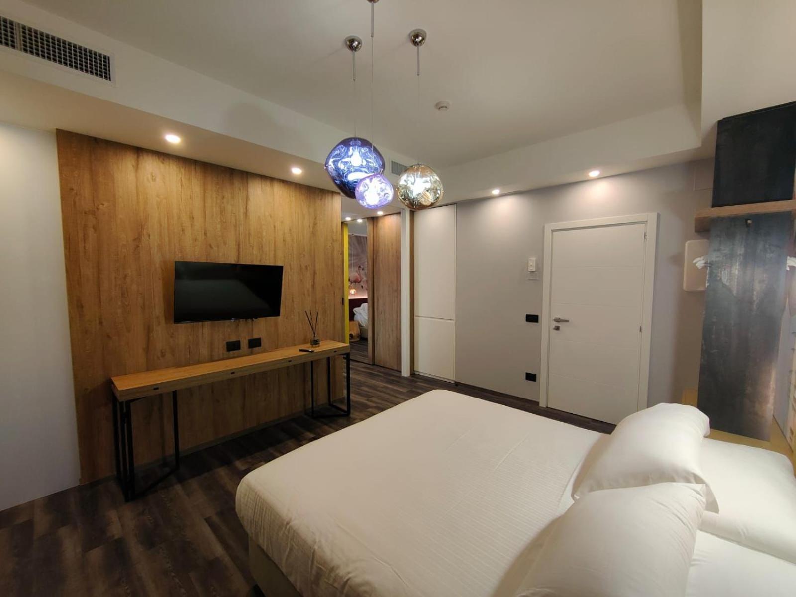 Design Hotel Astra B&B Misano Adriatico Exterior photo